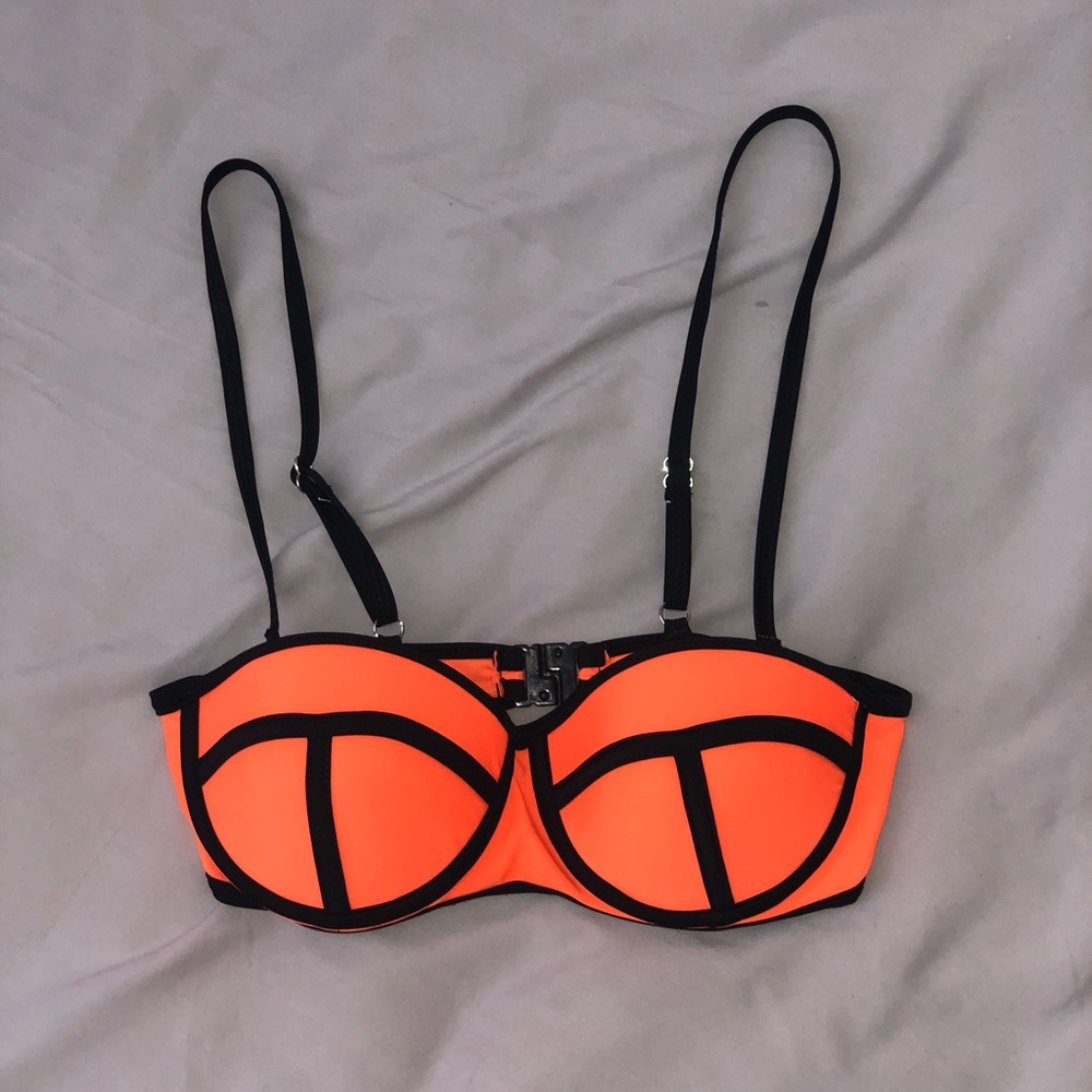 Bikini top